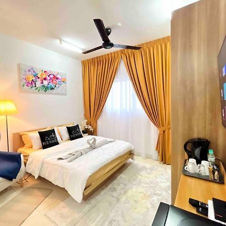 Alanis Studio Suite {Shortstay} Sepang Luaran gambar