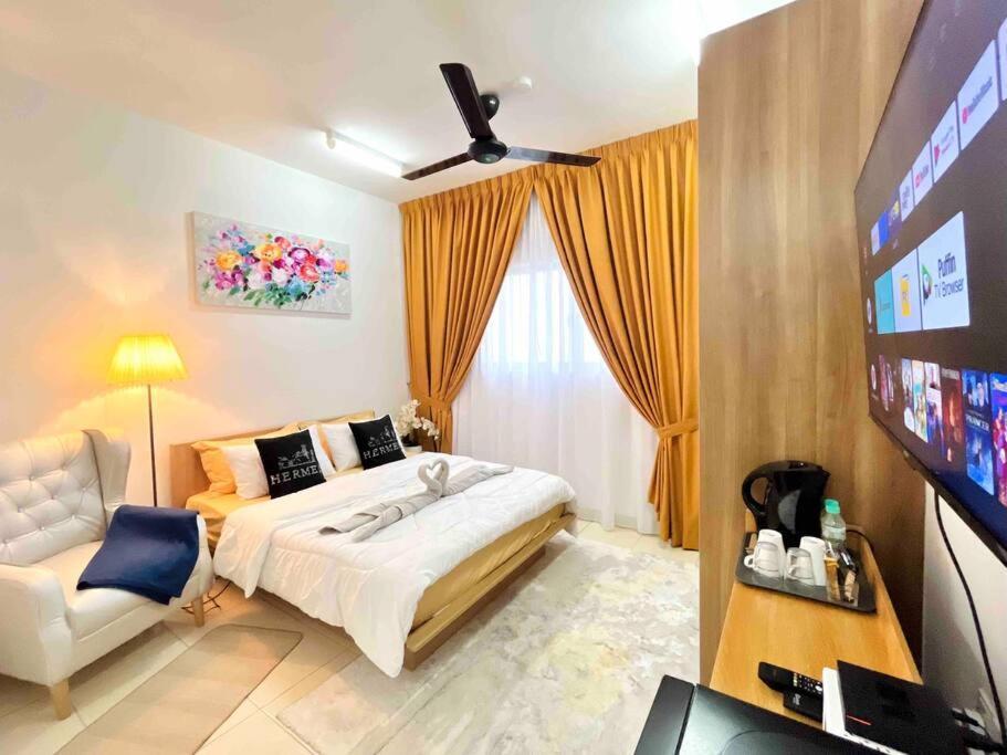 Alanis Studio Suite {Shortstay} Sepang Luaran gambar