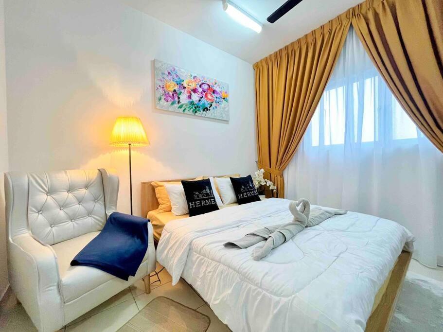 Alanis Studio Suite {Shortstay} Sepang Luaran gambar
